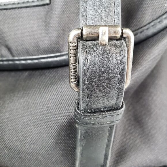 STEVE MADDEN Classic Utility LOGO Backpack/ Laptop Bag Black And White - Picture 13 of 16